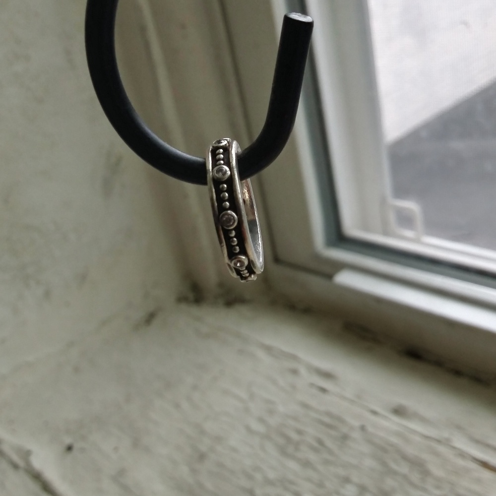Pandora ring